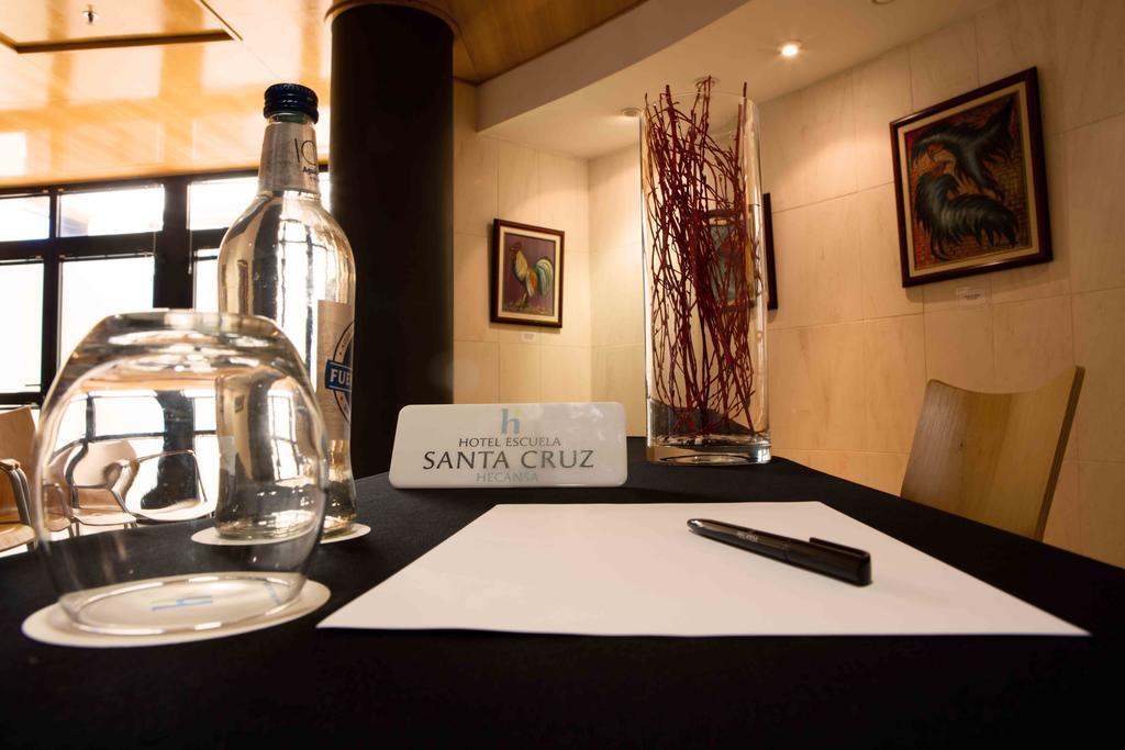 Hotel Escuela Santa Cruz Экстерьер фото